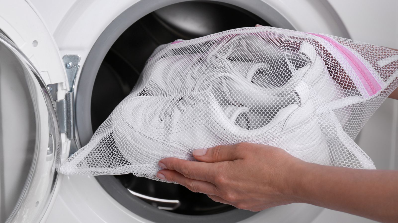 converse in the washing machine