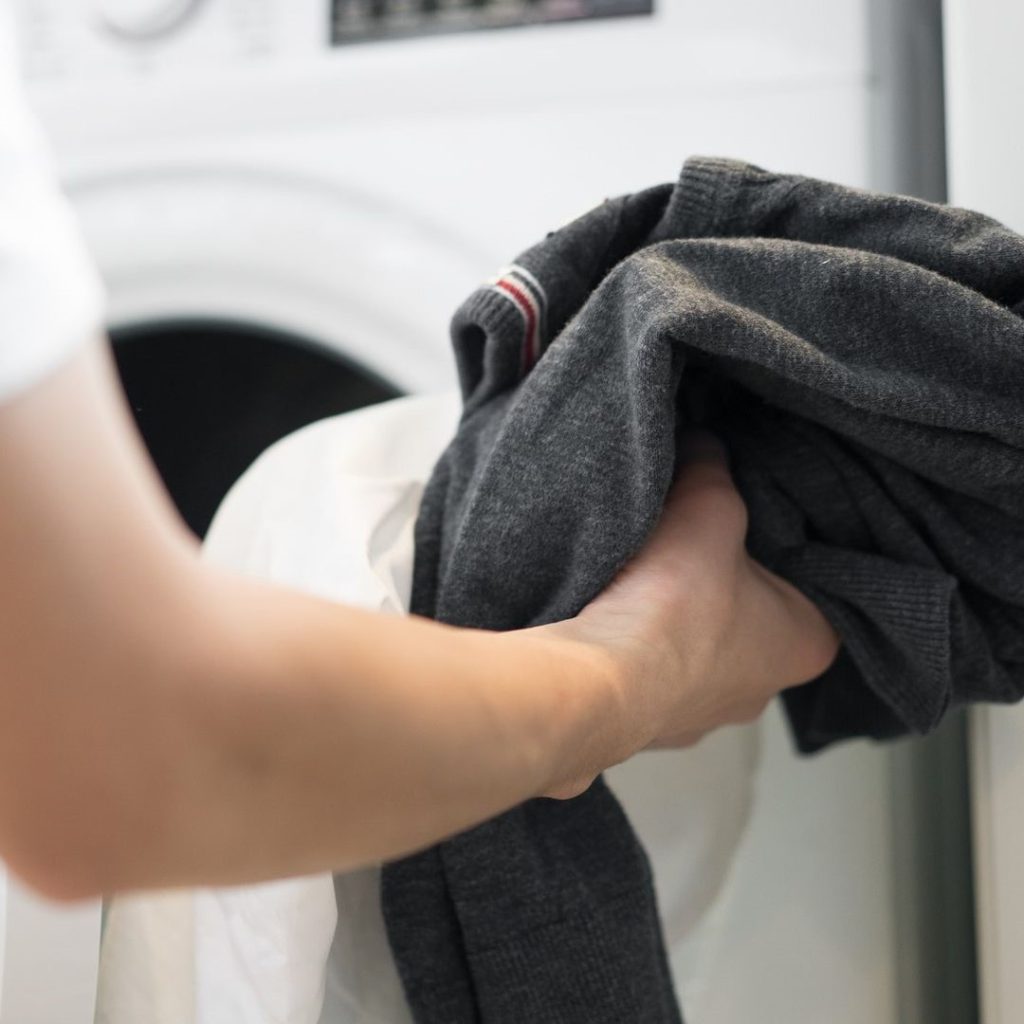 unwrinkle clothes in dryer