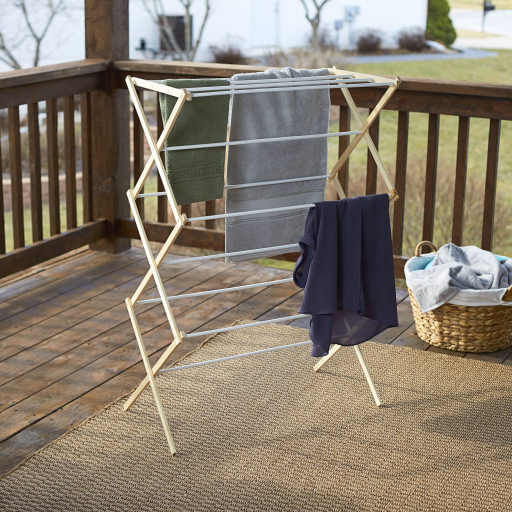 dryer that folds clothes